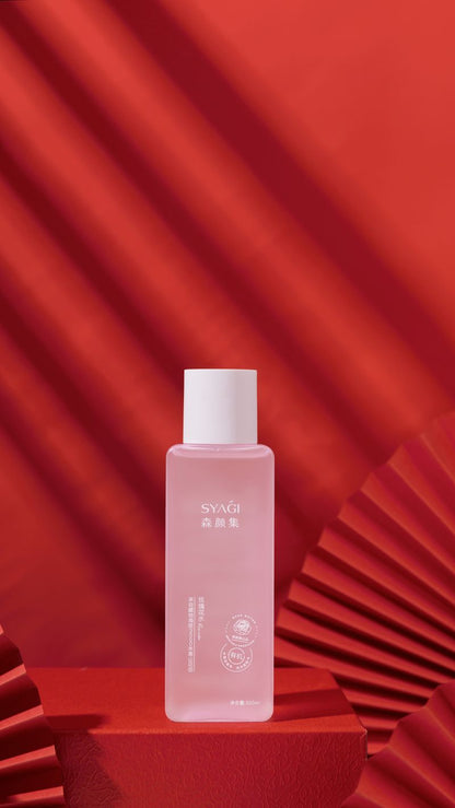 Botella agua micelar producto cosmético