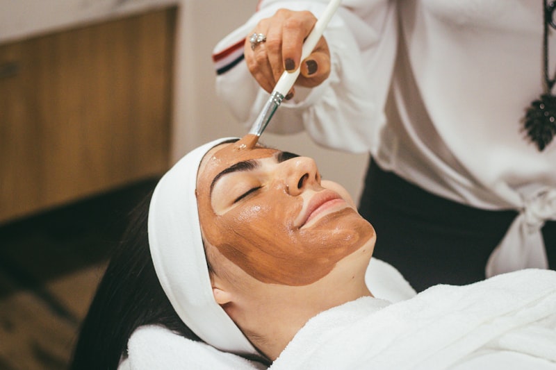 Ice Roller for Face De-Puffing Skincare Tool