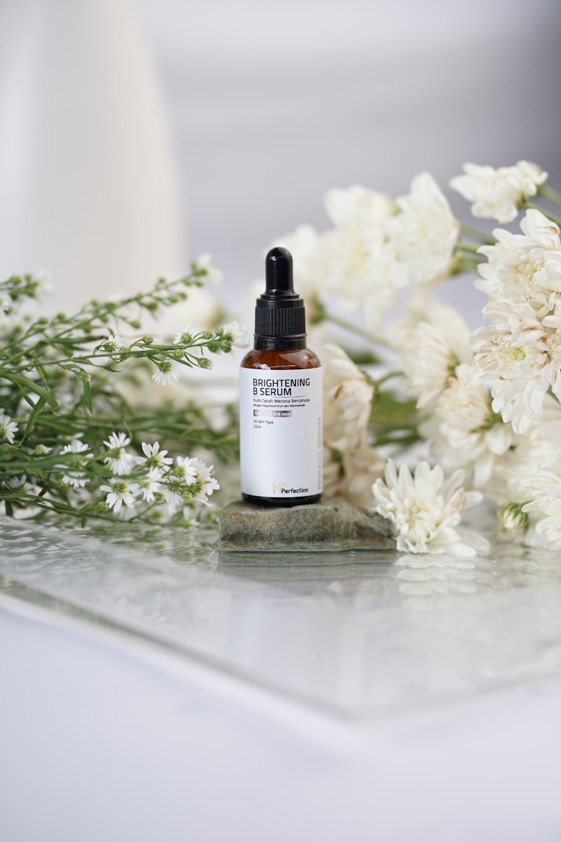 Vitamin C + Hyaluronic Acid Brightening Face Serum — 20% Active Formula