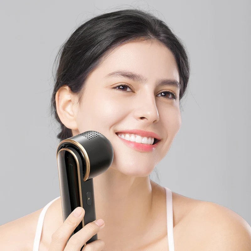 Electric Silicone Facial Cleansing Brush — Sonic Deep Pore Cleanse